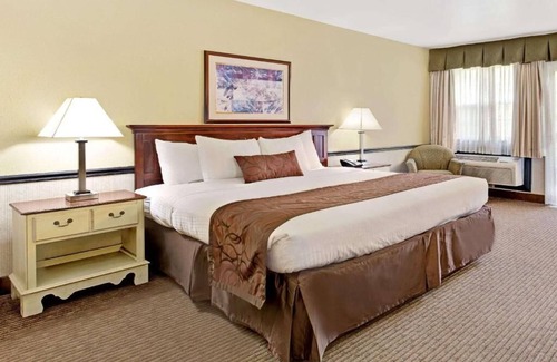 Provo Hotel | Provo River Inn