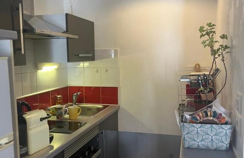 Saint-Denis Apartment | P’tit Cosy St Denis - centre