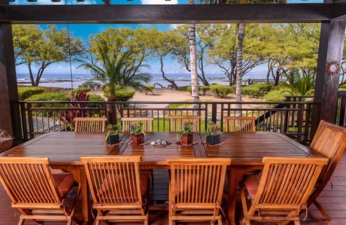 Puako House | PUAKO BEACH ON THE SAND! Infinity POOL and Feel of Old Hawaii!