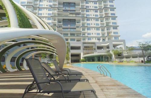 Bandar Puchong Jaya Apartment | Puchong Skypod Residence, High Floor Balcony Unit, Walking Distance to IOI Mall, 10min Drive to Sunway
