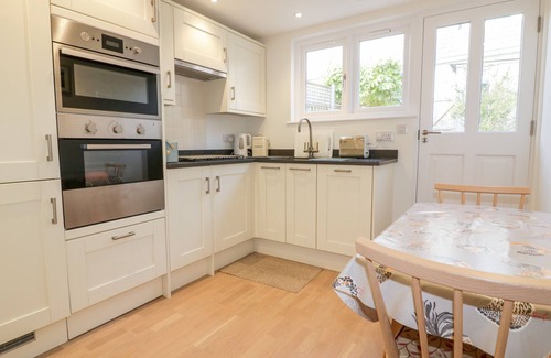 St. Mawes Cottage | PUFFIN COTTAGE, country holiday cottage, with open fire in St Mawes