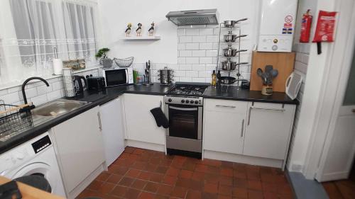Haverfordwest Apartment | Puffin Place,Lloyd House