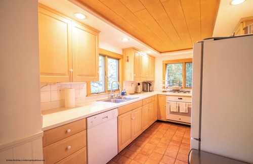 Brooklin House | Puffin Rock - Private Oceanfront Beach in Brooklin, Maine