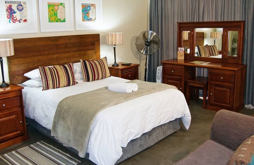 Schoemansville House | Pumleni Guesthouse
