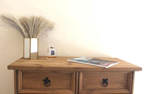 How Caple House | Pump Cottage - Cosy Herefordshire Cottage