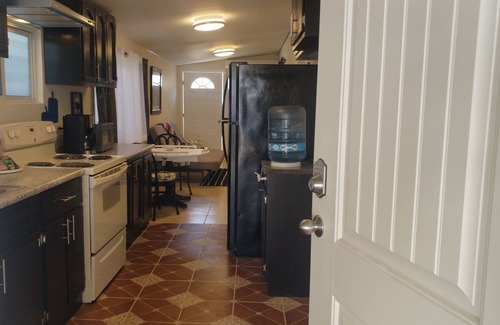 Nueva Ensenada House | Pura Vida Casita Retreat: Temp-control heat+more modern conveniences for comfort