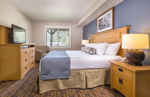 Coeur d'Alene Resort | Purple mountain majesty . YES !