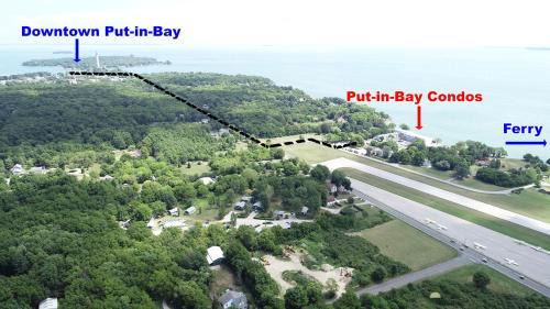 Put-in-Bay House | Put-in-Bay Poolview Condo #2