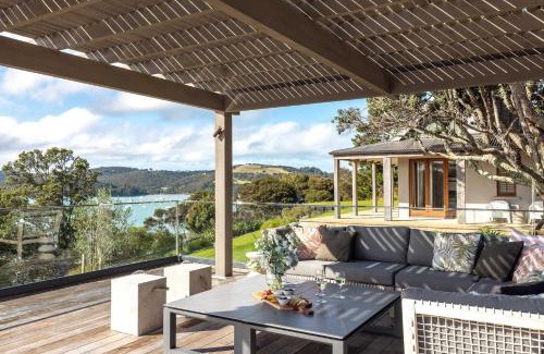 Surfdale House | Putiki Estate - Stay Waiheke