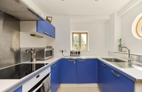 Putney Apartment | Putney Terrace Apartment