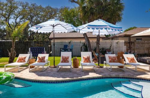 Palma Sola House | Putt Putt Huge Pool Fire Pit BBQ