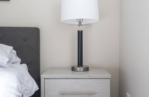Puyallup Apartment | Puyallup Lux Modern Suite|1BR1BA Fit for Long Stay