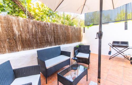 Abena Apartment | Pyrenees Escape with Terrace and BBQ