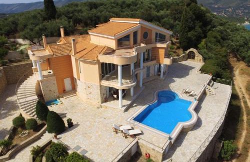 Alikanas Apartment | Pyrgos Zante Suites
