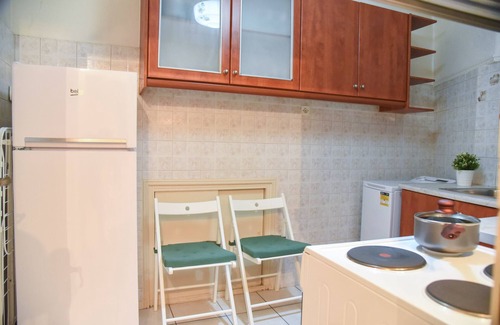 Kinosargous Apartment | Pythagorean Theorem