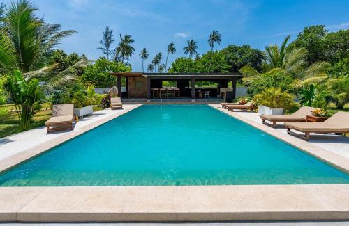 Galu Beach Apartment | Q&Q Beach Villa a