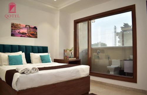 New Delhi Hotel | Qotel Comfort Ashok Vihar - Near Delhi University
