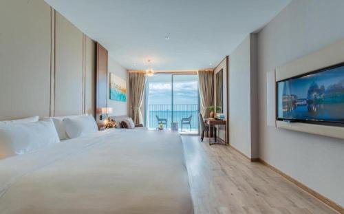 Tran Phu Beach Apartment | QT Panorama Nha Trang