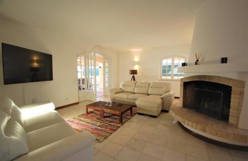 Faro Villa | Qta do Eucalipto Villa