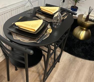 Brixton Apartment | Qties Luxury Home