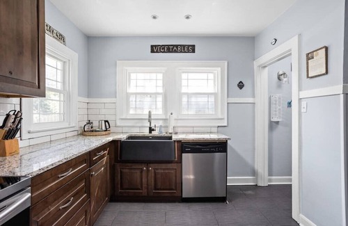 Meridian-Kessler House | Quaint Cottage in SoBro - Parking