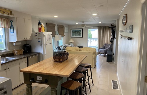 Narragansett Cottage | Quaint Cottage in the Heart of Point Judith, Galilee & Beautiful Beaches