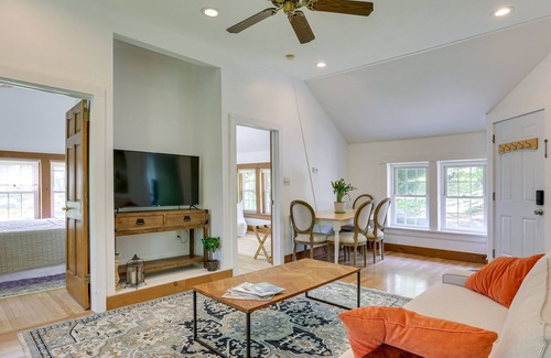 Goshen House | Quaint Goshen Apartment w/ Patio!