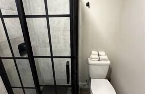 North End Apartment | Quaint Queen Suite Central HFX