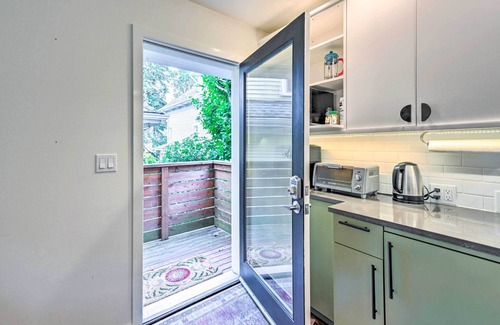 Minor Apartment | Quaint Seattle Retreat: 2 Mi to Capitol Hill!