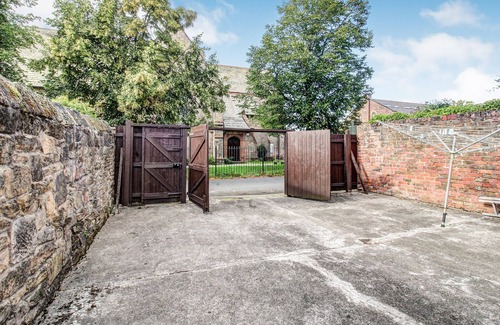 Wallasey Apartment | Quaint Studio Apartment Near To Waterfront