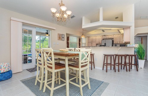 South Gulf Cove House | Quaint SW Florida Getaway. Close to Boca Grande