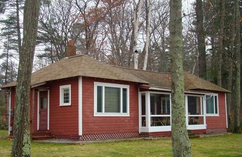 Holderness Cottage | Quaint Three Bedroom Cottage With Gorgeous Views