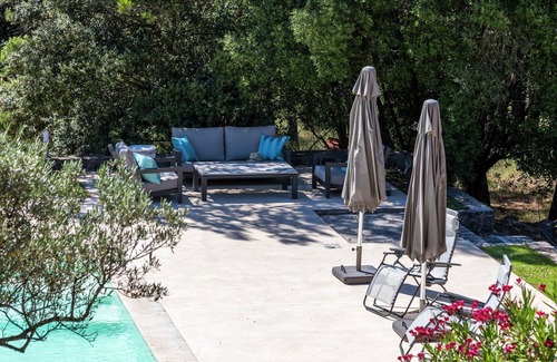 Pignans House | Quaint Villa in Pignans with Swimming Pool