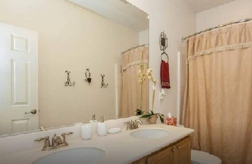 Temecula House | Quality Comfortable Place Near Temecula Wineries and Hot Air Balloon Rides