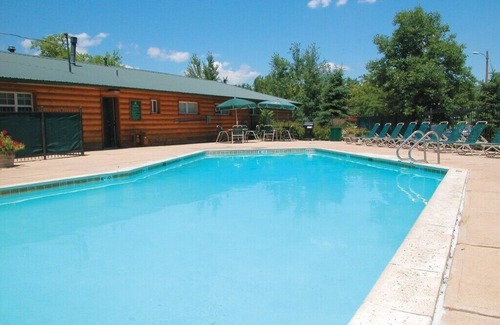 Baseline Sub Apartment | Quality Fully Furnished Apartment, All-Inclusive Near CU Boulder!