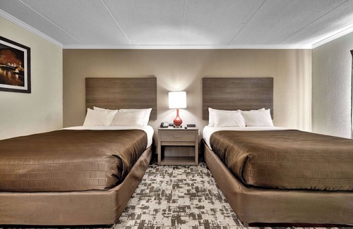 Downtown Niagara Falls Hotel | Quality Hotel & Suites At The Falls