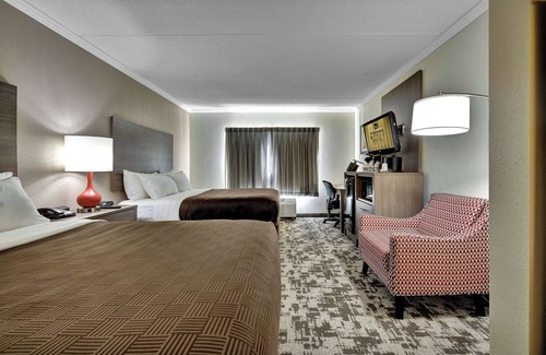 Downtown Niagara Falls Hotel | Quality Hotel & Suites At The Falls