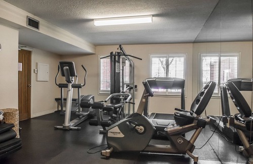 Gateway Hotel | Quality Inn Airport West