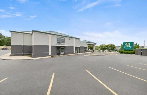Auburn Hotel | Quality Inn Auburn Campus Area I-85
