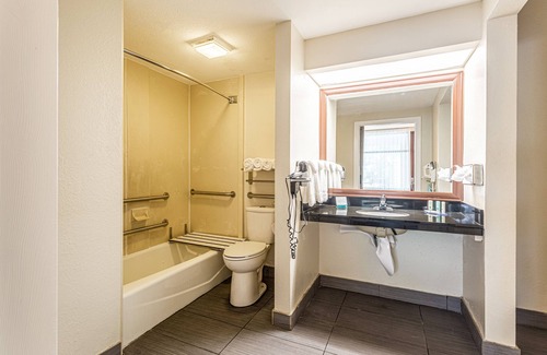 East Boca Raton Hotel | Quality Inn Boca Raton University Area