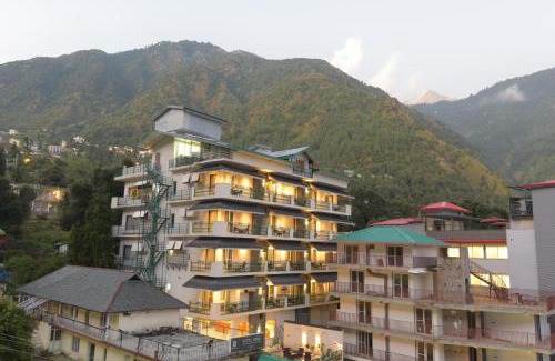 Bhagsu Nag Hotel | Quality Inn by Lawrence Hotels
