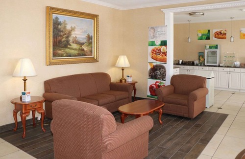 Evansville Hotel | Quality Inn Evansville Eastland Area