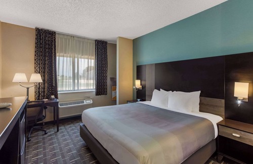 Galesburg Hotel | Quality Inn Galesburg near US Highway 34 and I-74