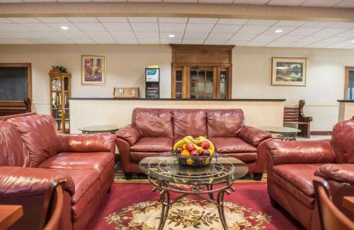 Mill Hall Hotel | Quality Inn Mill Hall - Lamar