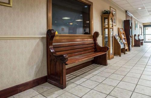 Mill Hall Hotel | Quality Inn Mill Hall - Lamar