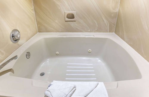 San Simeon Hotel | Quality Inn near Hearst Castle
