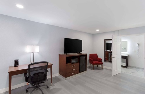 Redding Hotel | Quality Inn Redding near I-5