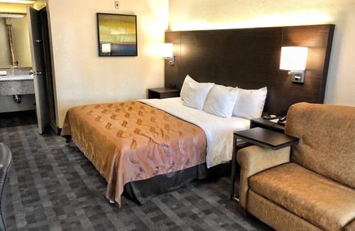 Riverside Hotel | Quality Inn Riverside near UCR and Downtown
