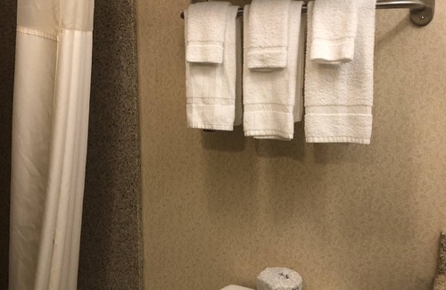 Shelburne Hotel | Quality Inn Shelburne - Burlington