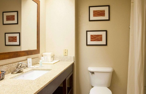 North Little Rock Hotel | Quality Inn & Suites I-40 East